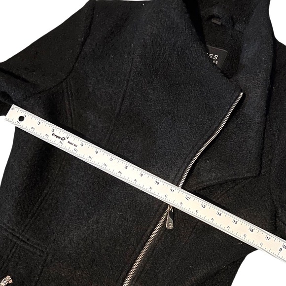 Guess Los Angeles Black Wool-Blend Asymmetrical Zip Coat Size Large EUC - Picture 13 of 13